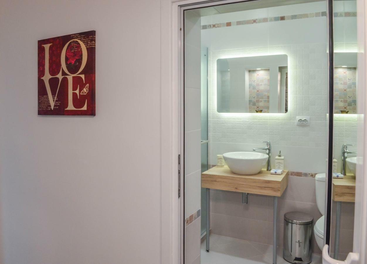Host Housee Angel'S Apartment -2 Bedroom, 2 Bathroom In Top Centre Σόφια Εξωτερικό φωτογραφία